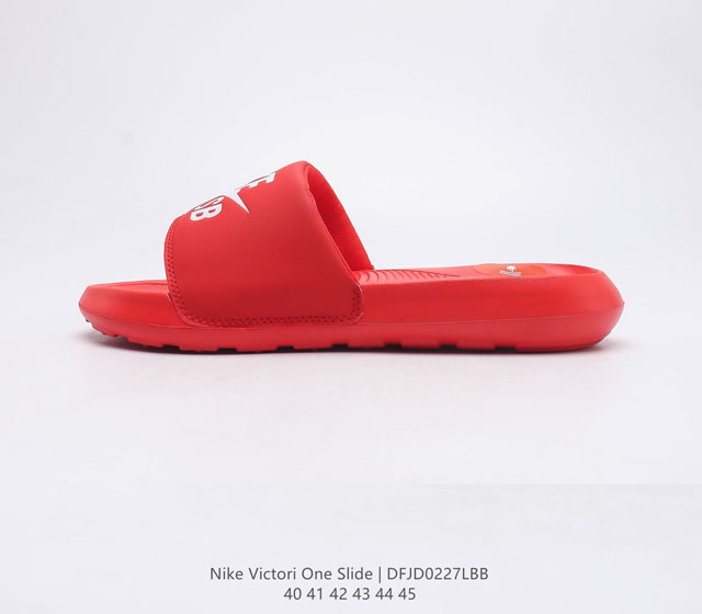 耐克 Nike Victori One Slide 耐克 夏季时尚舒适 高品质 一字拖鞋沙滩鞋拖鞋 采用全新柔软泡棉 响应灵敏 轻盈非凡 打造休闲舒适的穿着 - 点击图像关闭