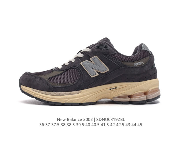 新百伦 New Balance 2002R 跑鞋 男女运动鞋厚底老爹鞋 沿袭了面世之初的经典科技 以 Encap 中底配以升级版 N-Ergy 缓震物料 鞋面则