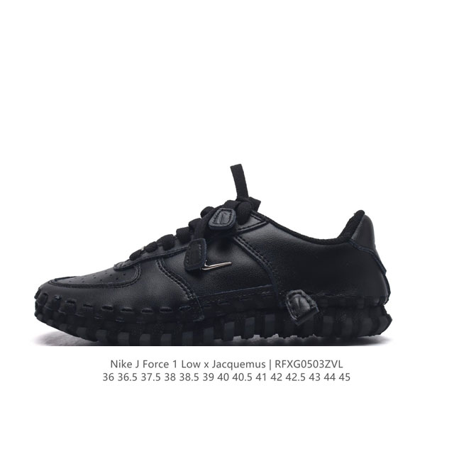 Nike 耐克j Force 1 Low X Jacquemus 联名款运动休闲板鞋，本月 最怪 Nike 联名 登场！此次联名中推出了全新配色，并且均以纯色造