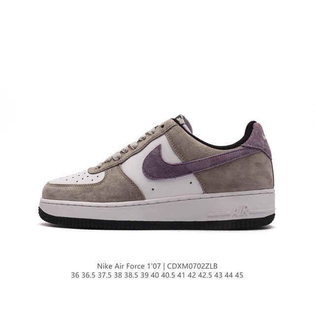 耐克 Nike Air Force 1 '07 Low 空军一号含气垫 低帮百搭厚底增高休闲运动板鞋。柔软、弹性十足的缓震性能和出色的中底设计，横跨复古与现代的 - 点击图像关闭