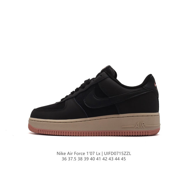 耐克 Nike Air Force 1 '07 Low 空军一号含气垫 低帮百搭厚底增高休闲运动板鞋。柔软、弹性十足的缓震性能和出色的中底设计，横跨复古与现代的 - 点击图像关闭